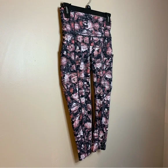 Lululemon Women’s Fast & Free Black & Pink Floral High Rise Nulux Crop 19” | 4 - Picture 3 of 12